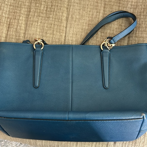 Coach blue Chicago,Ellis Tote with zipper closure inside pocket with zipper - Picture 5 of 8